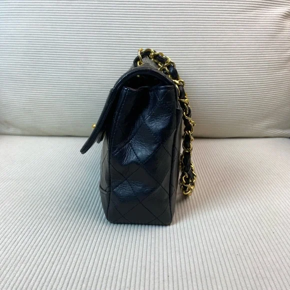 HOLD - CHANEL Vintage Black Lambskin Flap Bag Medium GHW - Picture 16 of 16